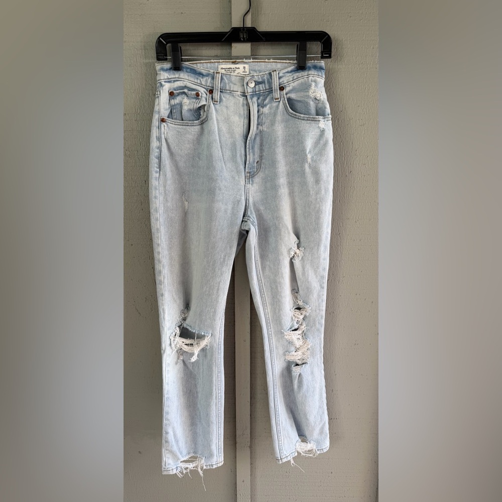 Abercrombie & Fitch Curve Love Ankle Straight Ultra High Rise Jeans - Size 26/2R